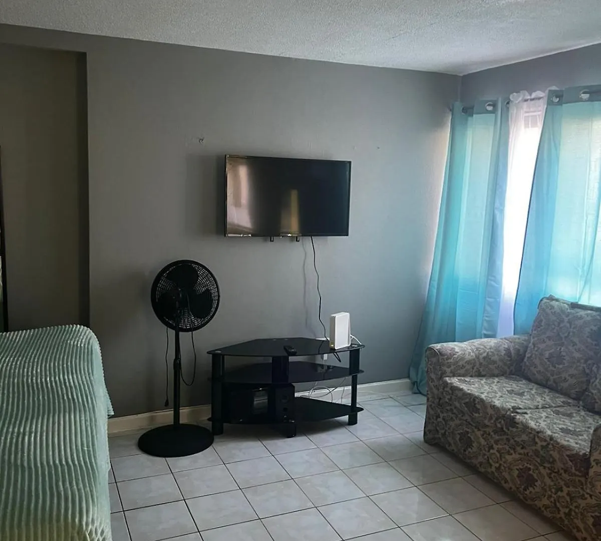 Apartment Beach Dayz At Turtle Towers Ocho Rios